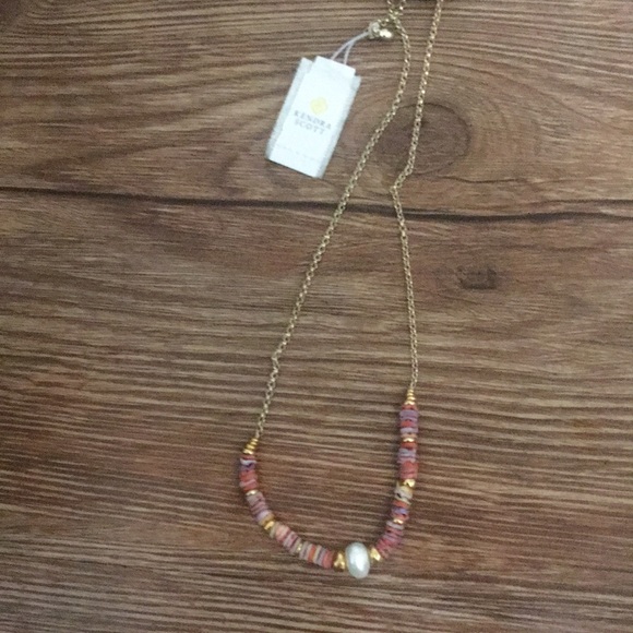 Kendra Scott Lila Strand Necklace in Vintage Gold and Pastel Shells NWT - Picture 4 of 8